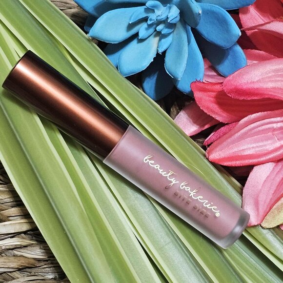 Beauty Bakerie Bite Size Matte Liquid Lipstick Waterproof Nude Chilla New in Box - Picture 7 of 12